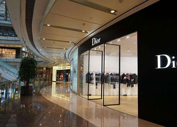 深圳萬象天地多家品牌商鋪風機盤管安裝